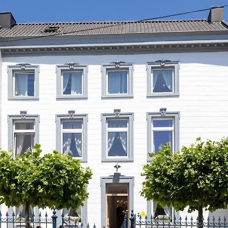 Huis Van Loon Borgloon Bagian luar foto