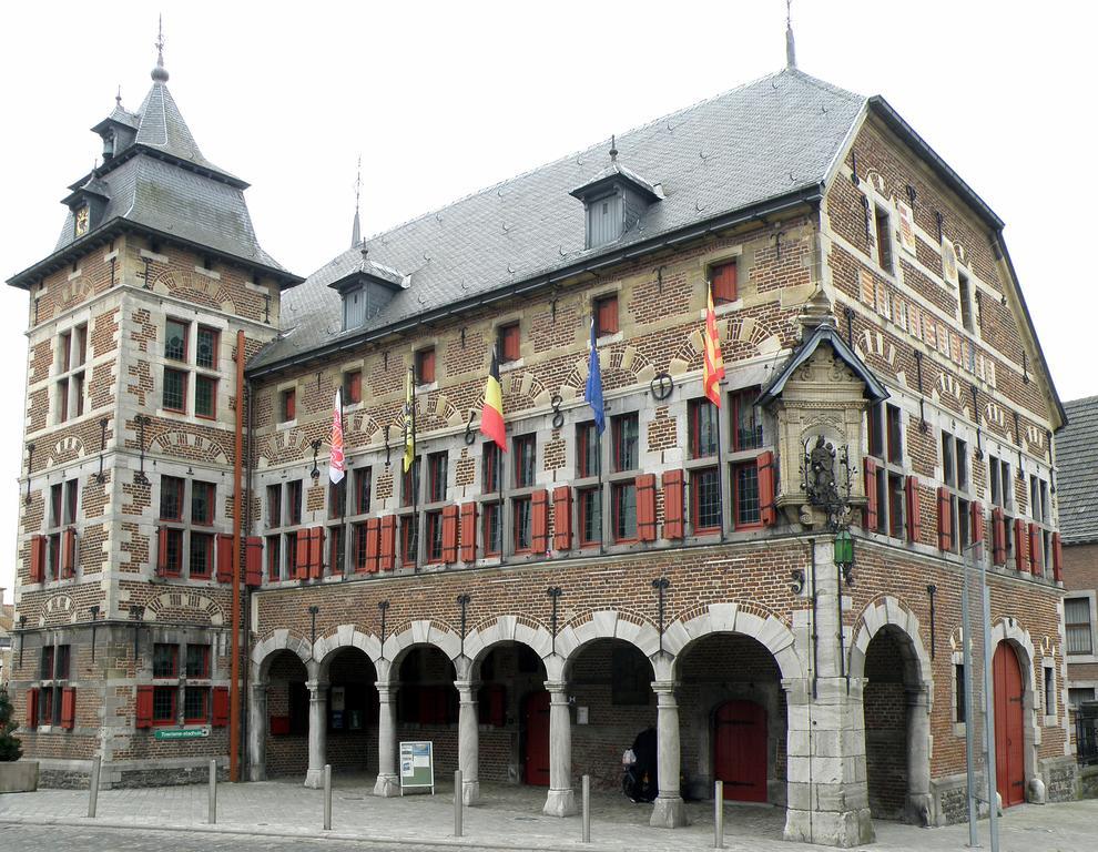 Huis Van Loon Borgloon Bagian luar foto