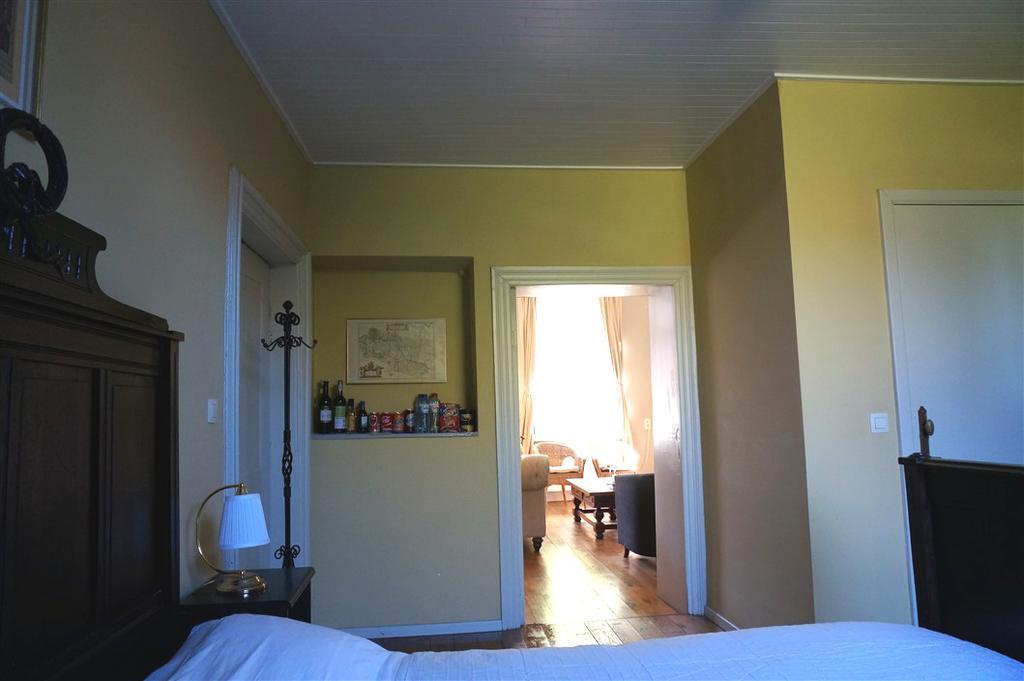 Huis Van Loon Borgloon Bagian luar foto